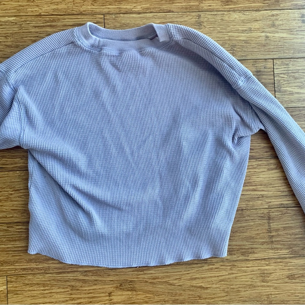 Lavendar waffle-knit crop long-sleeve top TNA